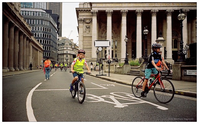 mau film color london 6